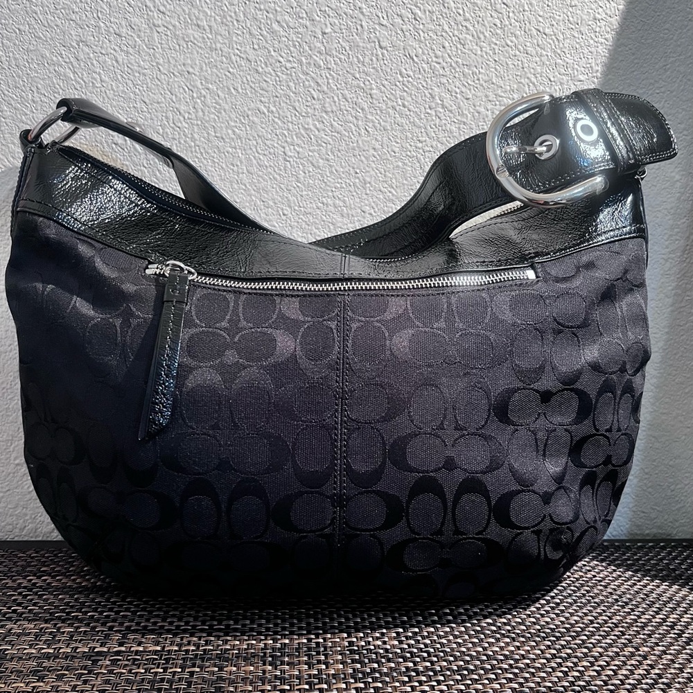 Coach Hobo Designer Women's Bag - Picture 2 of 7